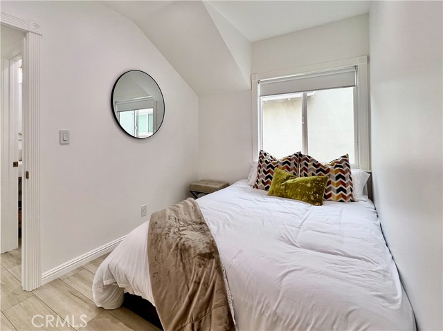 Detail Gallery Image 10 of 11 For 24033 Welby Way #1/2,  West Hills,  CA 91307 - 2 Beds | 1 Baths