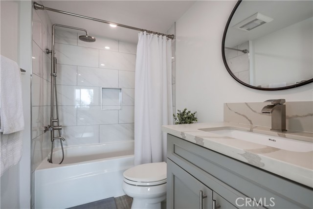 605 E Avenida San Juan, San Clemente CA: https://media.crmls.org/medias/575e2964-a561-4972-ad36-13de31766a05.jpg