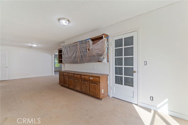 Detail Gallery Image 10 of 25 For 12418 Gain St, Pacoima,  CA 91331 - 10 Beds | 8 Baths