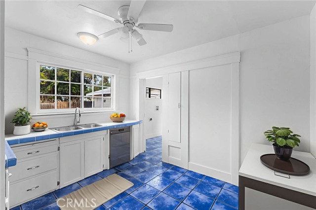 13421 Sunset, Whittier CA: https://media.crmls.org/medias/575ec91e-d2c4-490b-96bd-e896f83dfc5e.jpg