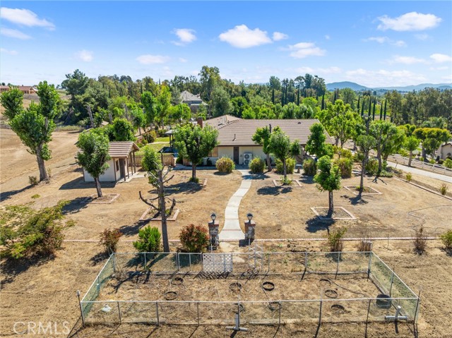 Image 43 of 58 For 41050 Mesa Robles Circle