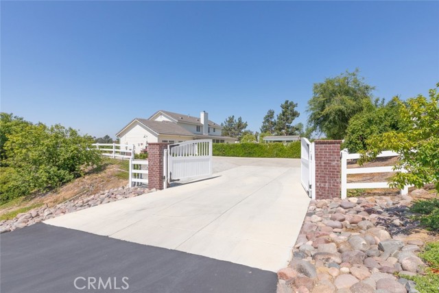 Image 2 of 70 For 41559 Floyd Court