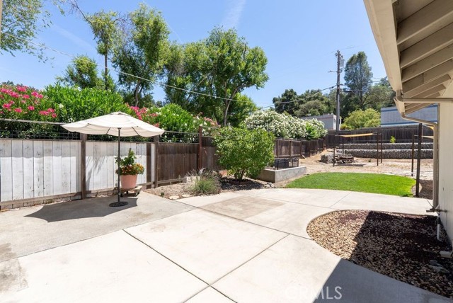 144 12th Street, Paso Robles CA: https://media.crmls.org/medias/575ef853-aa2d-4129-8a5c-5eedae9403ec.jpg
