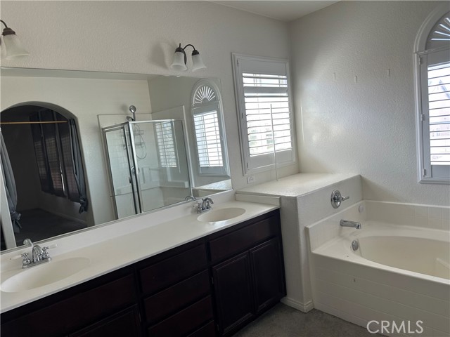 Detail Gallery Image 20 of 23 For 12625 Padrino, Victorville,  CA 92394 - 4 Beds | 2/1 Baths