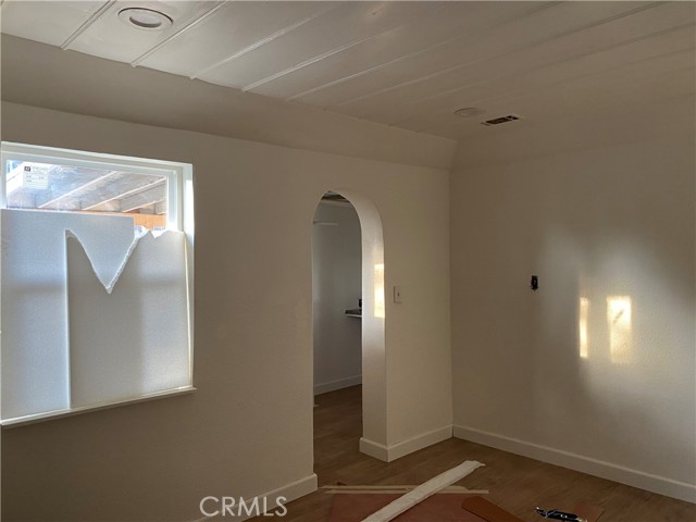 Detail Gallery Image 3 of 6 For 19216 Kendell, Devore,  CA 92407 - 1 Beds | 1 Baths