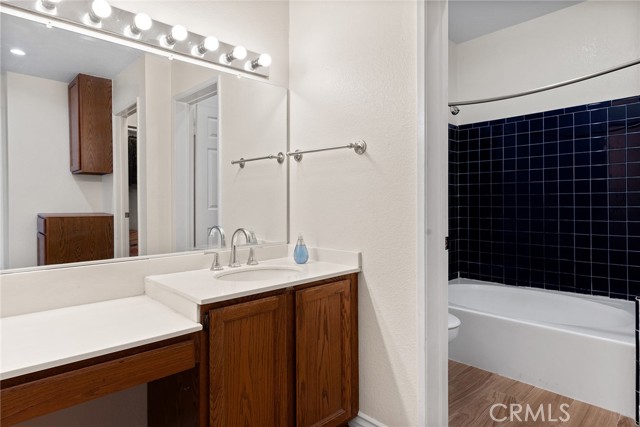 Detail Gallery Image 19 of 25 For 5420 Sylmar Ave #119,  Sherman Oaks,  CA 91401 - 2 Beds | 2 Baths