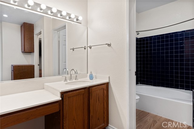 Detail Gallery Image 19 of 25 For 5420 Sylmar Ave #119,  Sherman Oaks,  CA 91401 - 2 Beds | 2 Baths