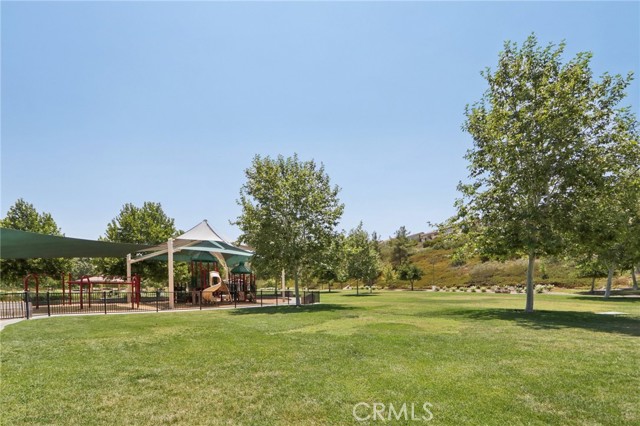 27220 Sterling Grove Lane, Canyon Country CA: https://media.crmls.org/medias/575fa5a3-d90f-4275-8b24-6f8069256c86.jpg
