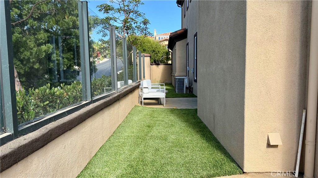 MLS #OC25237123 image #5