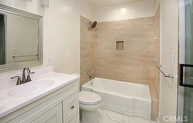 7914 Agnes Avenue, North Hollywood CA: https://media.crmls.org/medias/57601771-6c6b-45f3-9a44-1f3e2cb1b35a.jpg