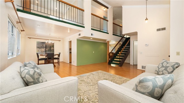 2607 Markwood Street, Duarte CA: https://media.crmls.org/medias/576030bc-0edf-4871-8b5f-ebafcf87ef99.jpg