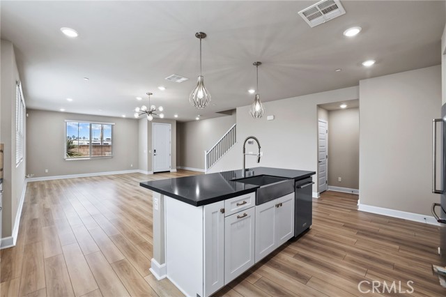 Detail Gallery Image 7 of 24 For 19109 Azul Ln, Huntington Beach,  CA 92648 - 4 Beds | 2/1 Baths