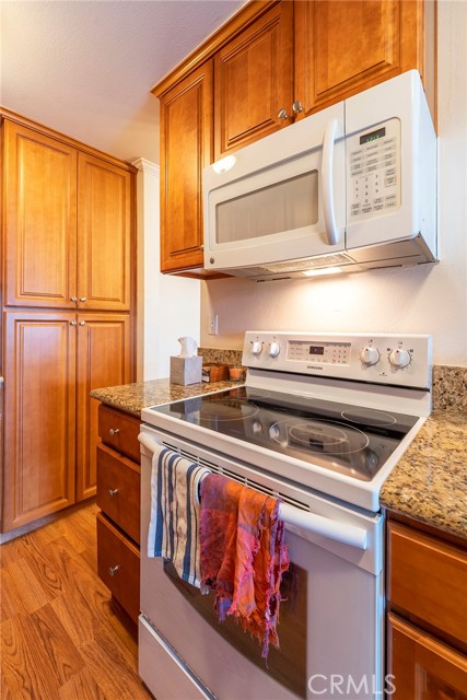 Detail Gallery Image 13 of 42 For 6542 Ocean Crest Dr #D306,  Rancho Palos Verdes,  CA 90275 - 2 Beds | 2 Baths