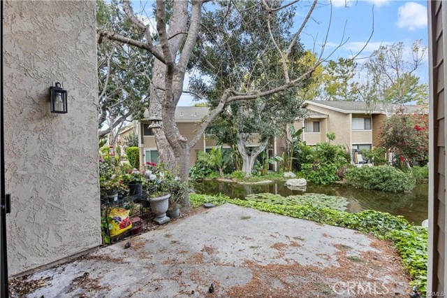 163 Pineview, Irvine CA: https://media.crmls.org/medias/57613603-d66f-43a9-b411-0c4340cbc3ec.jpg