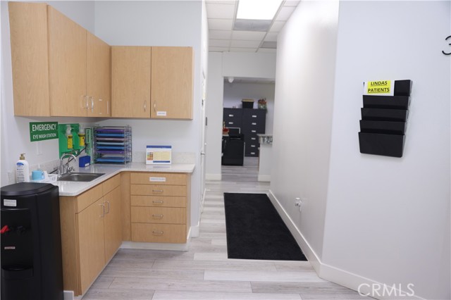 3950 Pierce St, Riverside CA: https://media.crmls.org/medias/576157e2-888e-42e3-acff-bee9471f9669.jpg