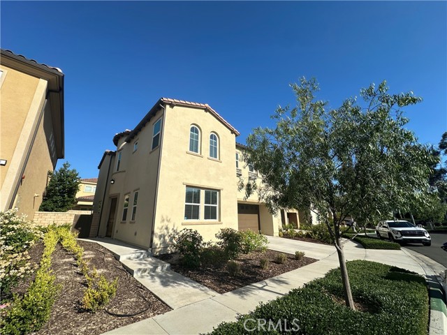 Detail Gallery Image 2 of 29 For 88 Acadia Ct, Lake Forest,  CA 92630 - 5 Beds | 4 Baths