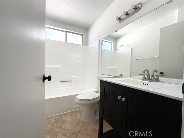 Detail Gallery Image 11 of 19 For 31423 Paseo De Las Olas, Temecula,  CA 92592 - 3 Beds | 2 Baths