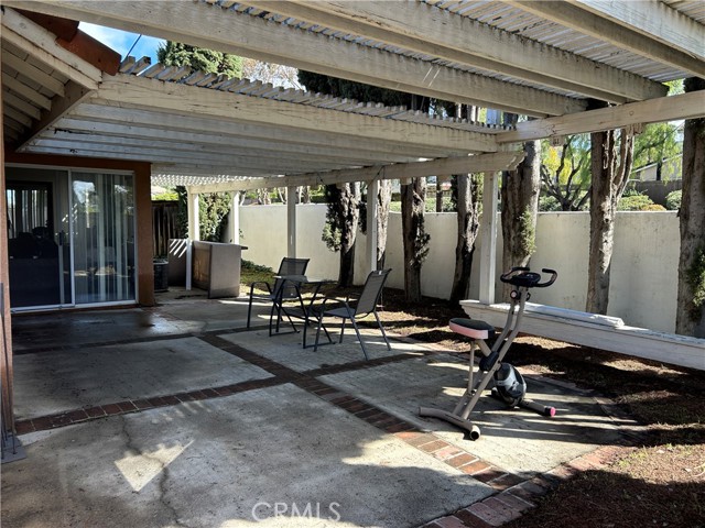 18 Via Felicia, Rancho Santa Margarita CA: https://media.crmls.org/medias/5762ef12-eaf0-4628-9143-3676e4749400.jpg