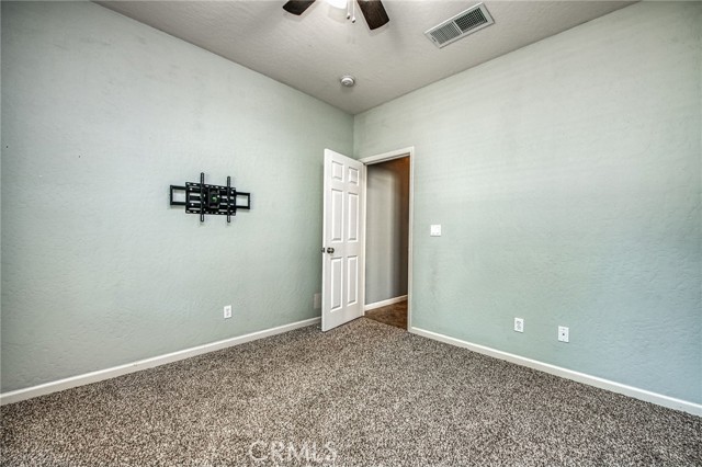 Detail Gallery Image 22 of 31 For 2427 S Laguna Ct, Visalia,  CA 93292 - 4 Beds | 2 Baths