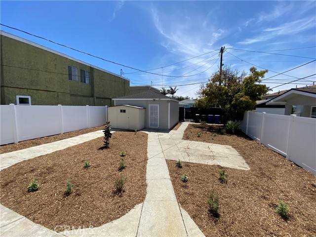 Detail Gallery Image 9 of 17 For 1067 W 25th St, San Pedro,  CA 90731 - 2 Beds | 1 Baths
