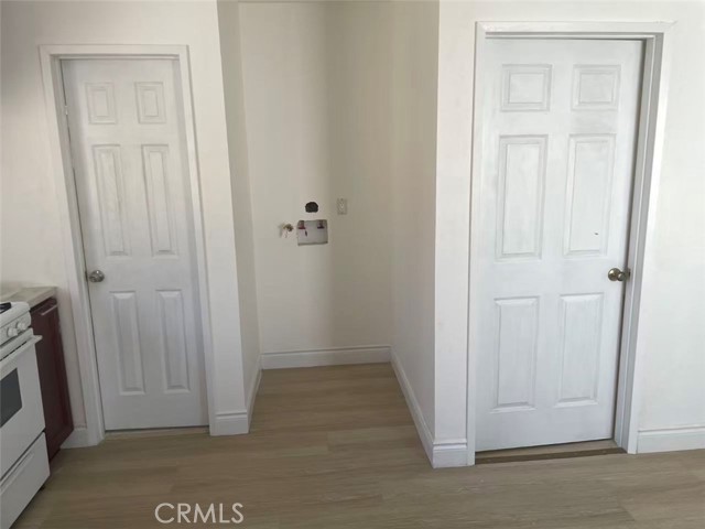 672 East 115th Street photo 2