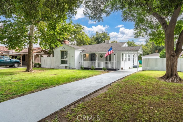 2747 NG ST, San Bernardino CA: https://media.crmls.org/medias/57637a47-fade-4003-be6c-5bf60d361f2d.jpg