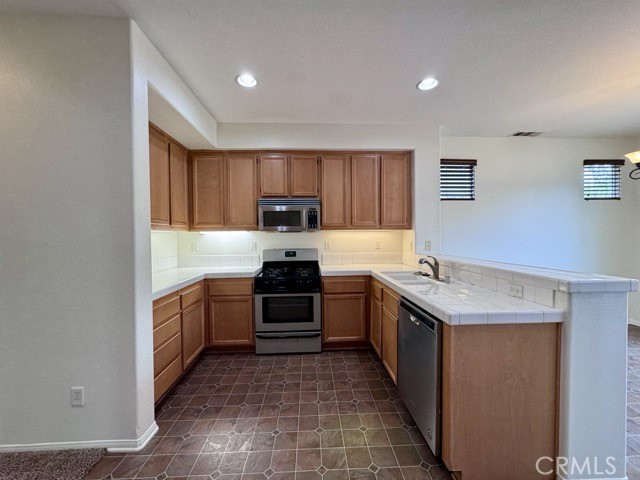 Detail Gallery Image 14 of 53 For 35885 Gatineau St, Murrieta,  CA 92563 - 4 Beds | 2/1 Baths