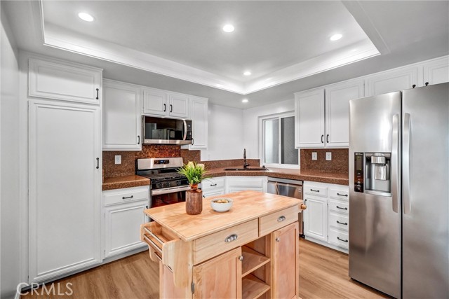 Detail Gallery Image 7 of 31 For 2032 E Bermuda #204,  Long Beach,  CA 90814 - 2 Beds | 2 Baths