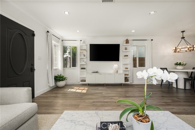 Detail Gallery Image 9 of 50 For 13631 Klondike, Downey,  CA 90242 - 2 Beds | 1 Baths