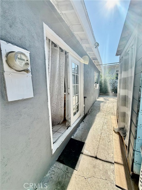 Detail Gallery Image 5 of 15 For 4766 Hammel St, Los Angeles,  CA 90022 - – Beds | – Baths