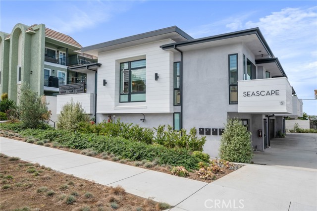 Detail Gallery Image 2 of 32 For 151 Paseo De La Concha a,  Redondo Beach,  CA 90277 - 2 Beds | 2/1 Baths