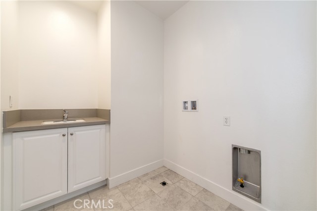 19256 Merryweather Drive, Canyon Country CA: https://media.crmls.org/medias/57650269-e4ed-471f-8eb0-786a15a53ff2.jpg