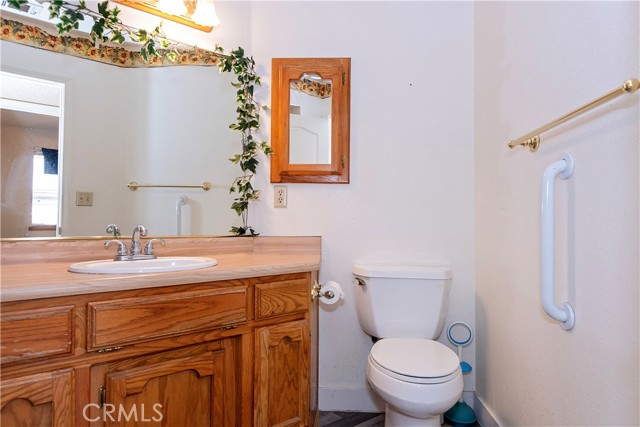 Detail Gallery Image 16 of 47 For 20412 90th St, California City,  CA 93505 - 3 Beds | 2 Baths