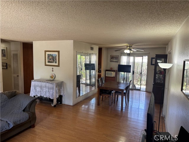 Detail Gallery Image 11 of 26 For 14222 Filmore, Arleta,  CA 91331 - 3 Beds | 2 Baths