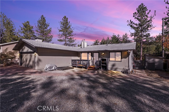Detail Gallery Image 1 of 34 For 1949 Twin Lakes Dr, Wrightwood,  CA 92397 - 3 Beds | 2 Baths