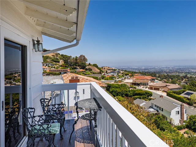 Detail Gallery Image 26 of 41 For 30040 Grandpoint Ln, Rancho Palos Verdes,  CA 90275 - 3 Beds | 3 Baths