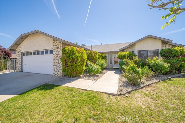Detail Gallery Image 3 of 48 For 15821 Candlewood, Victorville,  CA 92395 - 3 Beds | 2 Baths
