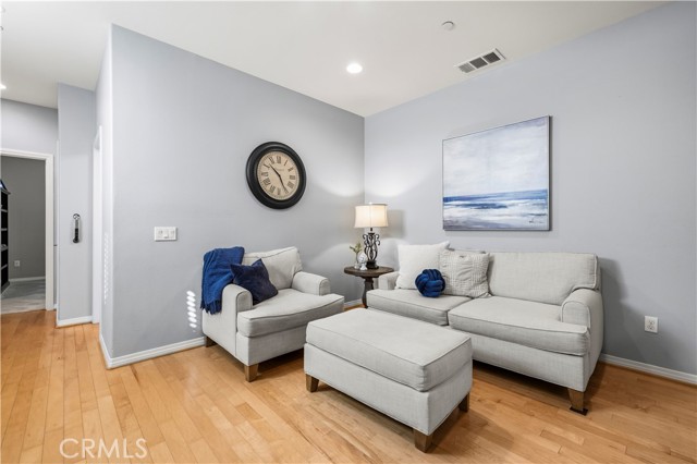 Detail Gallery Image 29 of 46 For 29105 N West Hills, Valencia,  CA 91354 - 4 Beds | 3/1 Baths