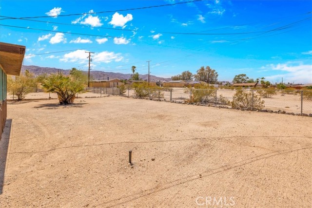 Detail Gallery Image 28 of 34 For 5930 Rose Ellen Ave, Twentynine Palms,  CA 92277 - 3 Beds | 2 Baths