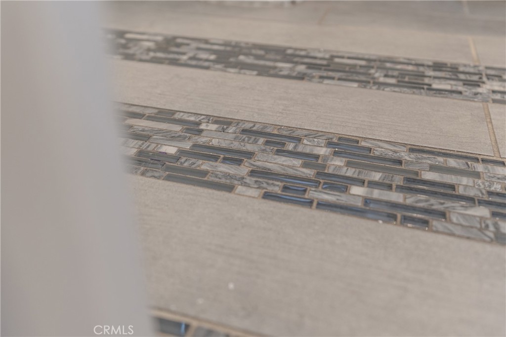 https://media.crmls.org/medias/5768700f-7b67-4326-b542-cb4527fa4f5f.jpg?preset=X-Large