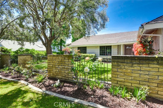 Detail Gallery Image 3 of 52 For 1919 Austin Ct, Claremont,  CA 91711 - 4 Beds | 2 Baths