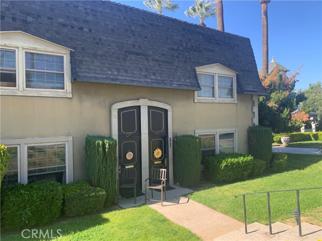 Detail Gallery Image 1 of 23 For 143 E Cypress Ave, Redlands,  CA 92373 - 3 Beds | 2/1 Baths