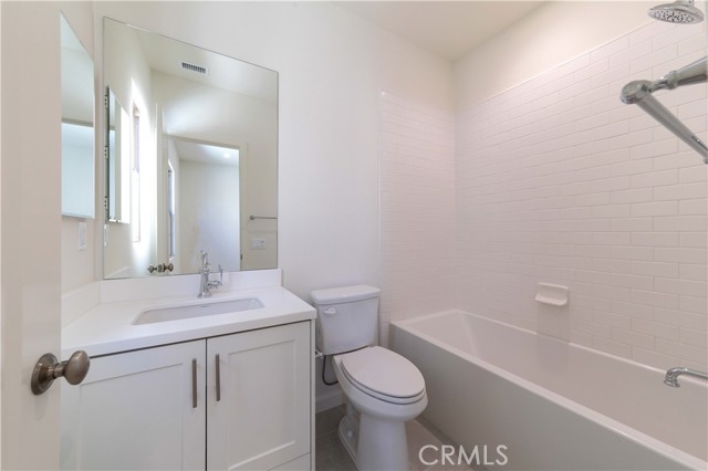 Detail Gallery Image 31 of 39 For 113 Escala, Irvine,  CA 92618 - 4 Beds | 4 Baths