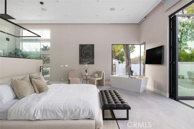 Detail Gallery Image 25 of 51 For 22020 Alizondo, Woodland Hills,  CA 91364 - 3 Beds | 3 Baths