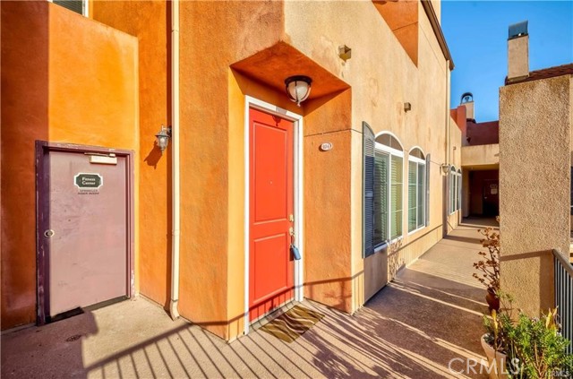 Detail Gallery Image 2 of 32 For 306 S 1st Ave #104,  Arcadia,  CA 91006 - 3 Beds | 3 Baths