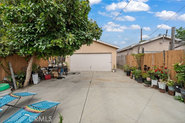9514 Juniper Street, Los Angeles CA: https://media.crmls.org/medias/576c9ffa-305d-4da7-b3f6-bc44b020f6f6.jpg