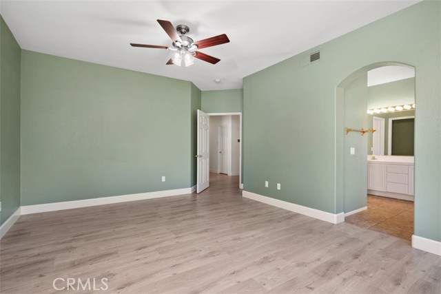 24329 Corte Aldalano, Murrieta CA: https://media.crmls.org/medias/576ccb43-9a9a-4e4a-a774-3cea3db80d23.jpg