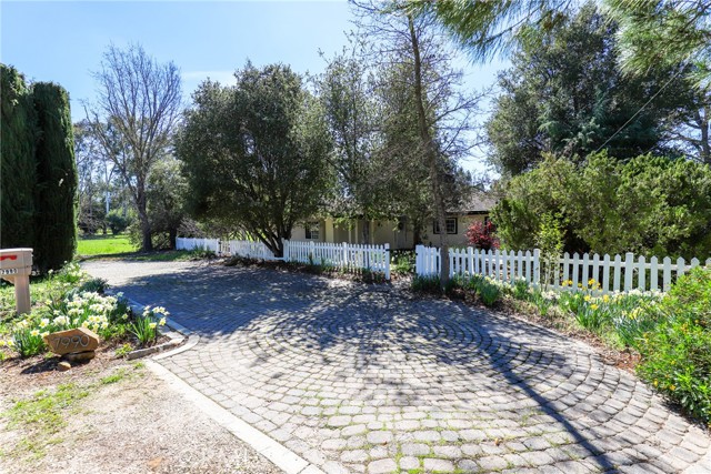 Detail Gallery Image 5 of 71 For 7990 San Gabriel Rd, Atascadero,  CA 93422 - 5 Beds | 3 Baths