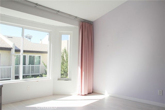 5317 Coldwater Canyon Avenue, D photo 5