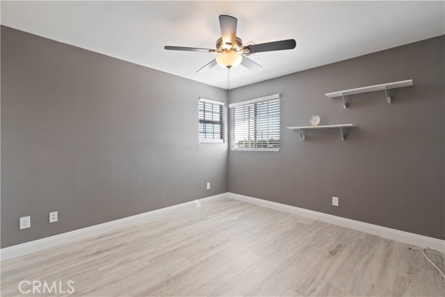 43865 Carefree Court, Lancaster CA: https://media.crmls.org/medias/576e59e7-a6b7-4c32-894f-47f17eb6373a.jpg